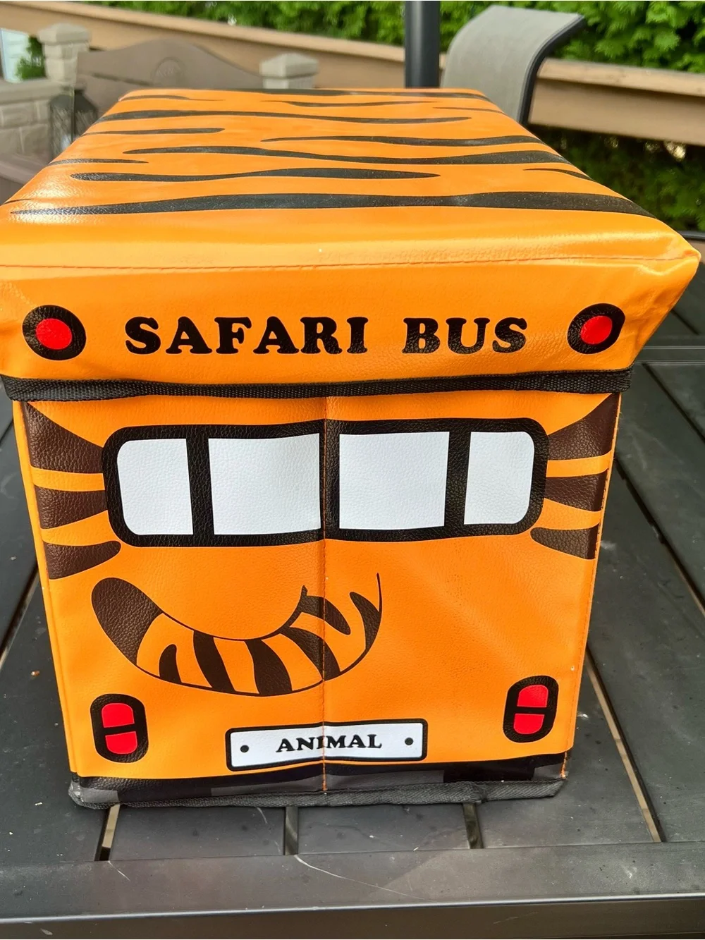 Global Decor Inc. safari bus